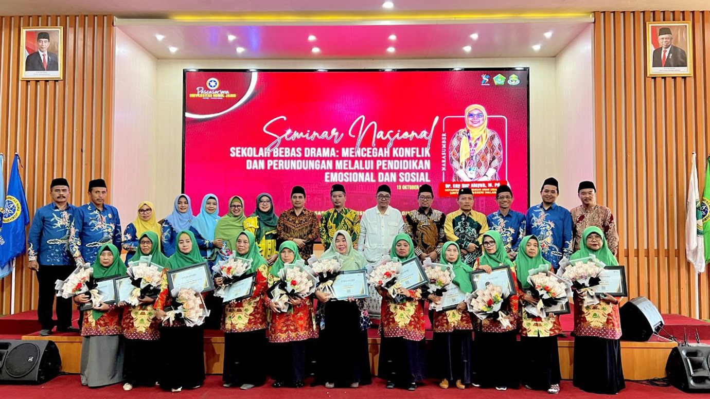 unuja-anugerah-award-2024-menghargai-dedikasi-dan-inovasi-guru-raudlatul-athfal-se-kab-probolinggo